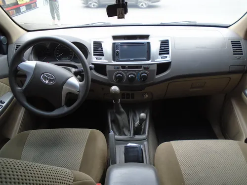 Toyota Fortuner 2.7l 4x4