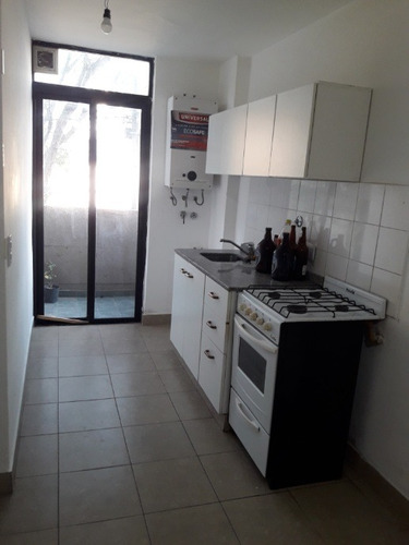 Imagen 5 de 9 de Departamento En Venta En Lanus Oeste