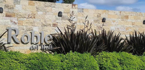 Casa En Venta - 2 Dormitorios 2 Baños - Cochera - 280mts2 - Manuel B. Gonnet
