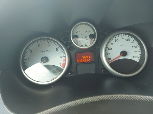 Imagem 7 de 15 de Peugeot 207 2011 1.4 Xr Sport Flex 5p