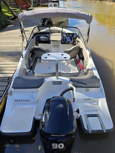 Lancha Geuna F165 Con Mercury 90hp 4 Tiempos