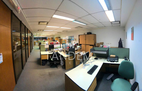 Imagen 7 de 12 de Excelentes Oficinas Con Deposito - 30 Metros De Frente Sobre Mitre A Mts De Panamericana