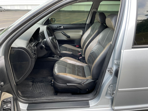 Imagem 8 de 11 de Volkswagen Golf Sportline 1.6 2008