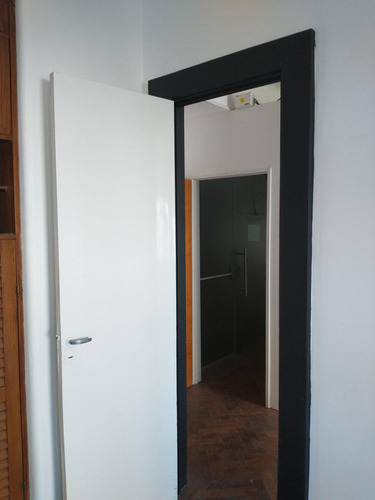 Venta Oficina Tres Ambientes En Monserrat