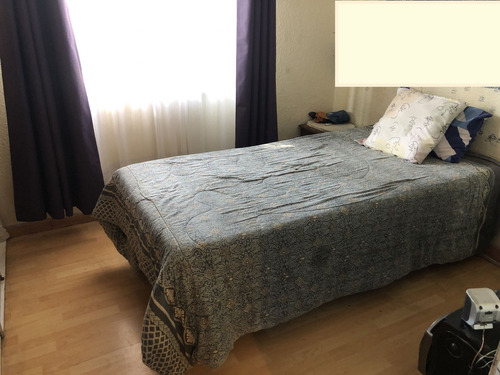 Vende Casa Grande 4 Dorm, 2 Baños, A Pocas Cuadras Metro Rod