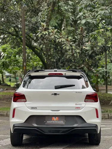 Chevrolet Onix 1.0T Rs Mt