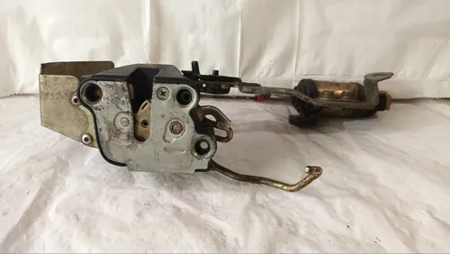 comprar Cerradura Puerta Trasera Izquierda Toyota Corolla Año 87-92