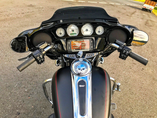 Harley Davidson Street Glide Special Flhxs