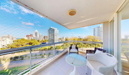 Departamento En Venta, One 2, Punta Del Este.