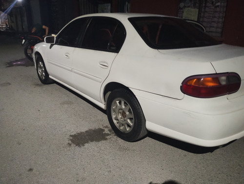 Chevrolet Malibu Ls Sedan V6 At