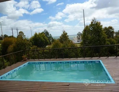 Casa En Venta Y Alquiler Temporal, Con Vista Al Mar Y Piscina - Punta Ballena Prop4023