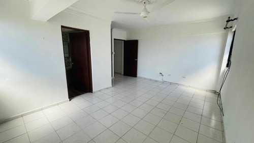 Apartamento En Bueno Aires, Avenida Independencia