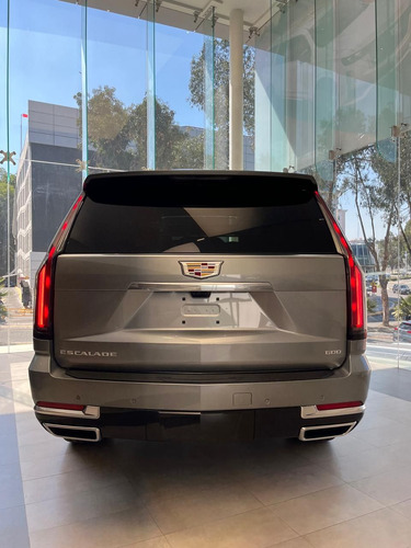 Cadillac Escalade 6.2 SUV Premium Luxury At