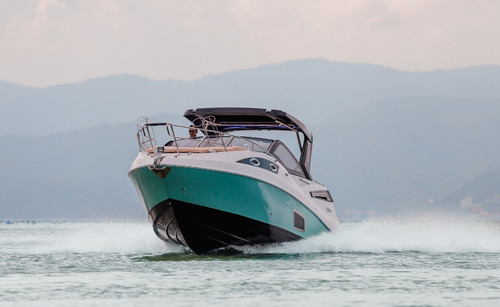 Imagem 8 de 10 de Focker 333 Gran Turismo (2021) - Parelha Bravo Three 250hp