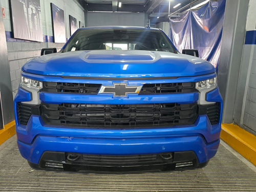 Chevrolet Cheyenne 5.3 Doble Cab Rst 4X4 At