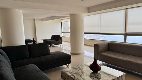 Departamento En Venta De 3 Dorm. En Concón