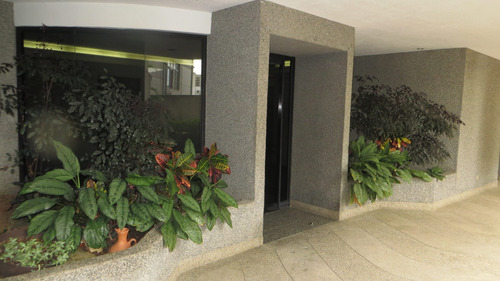 Imagen 17 de 19 de Se Vende Apto 145m2 3h+s/2.5b+s/2p Los Dos Caminos 5769