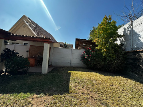 Casa Con Terraza Y Descuento En Comisión