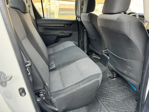 Toyota Hilux 2.7 Cabina Doble Base Mt
