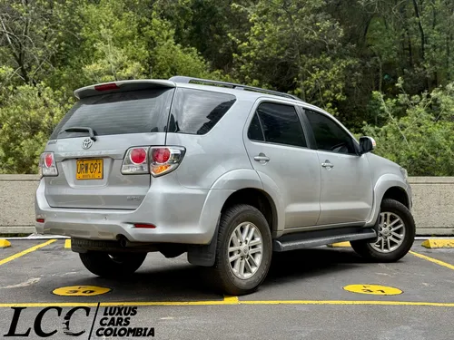 Toyota Fortuner 2.7l 4x2