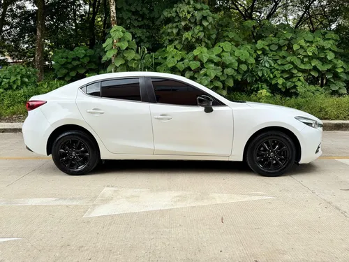 Mazda 3 2.0 Prime