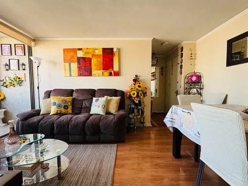 Se Vende Hermoso 2 Dormitorios + Estacionamiento. Av. PerĂș