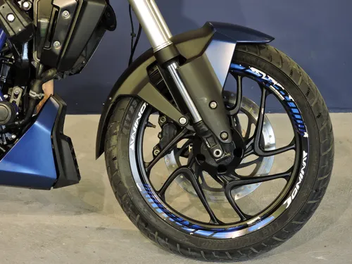 Bajaj Dominar 250 2022