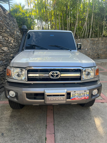 Machito 2 Puertas Lc 71 2019