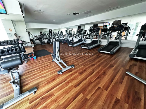Apartamento En Piso Alto En Venta En Icon Brava Tower, Punta Del Este.