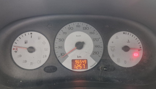 Renault Clio 1.0 16v Campus Hi-flex 3p