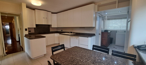 Los Dos Caminos. Apartamento En Alquiler