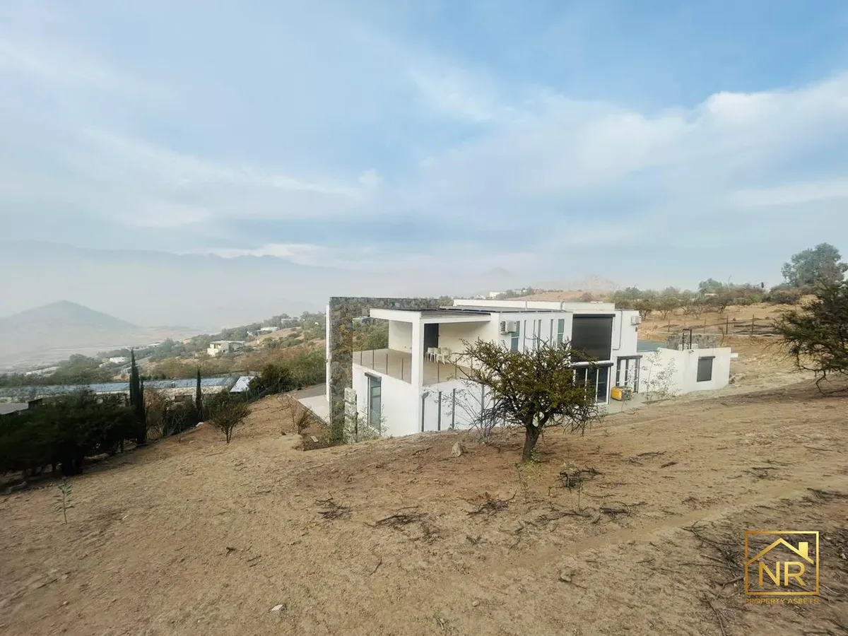 Imagen 4 de 25 de Moderna Residencia De Alto Estándar En Altos De La Reserva,