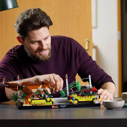 Kit De Construcción Lego Jurassic World T. Rex Breakout 7695