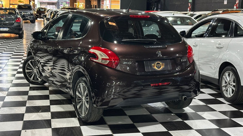 Peugeot 208 1.6 Allure