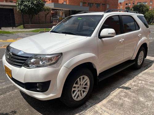 Toyota Fortuner 2.7l 4x2