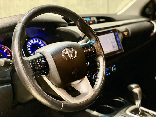 Imagem 9 de 9 de Toyota Hilux 2017 2.8 Tdi Srx Cab. Dupla 4x4 Aut. 4p