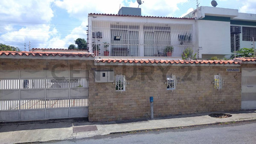 Casa En Venta  El Llanito Iz