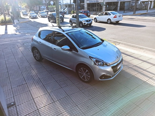 Peugeot 208 1.6 Feline Tiptronic - Conce. Oficial Mercedes B