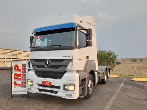 Mb Axor 2544  2018 Direto Com A Jbs No Pátio 