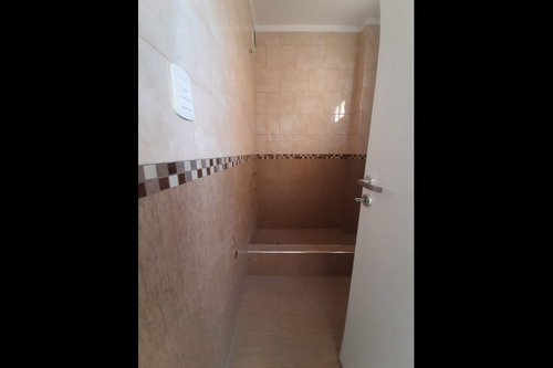 Imagen 7 de 10 de Departamento En Venta En Villa Luzuriaga