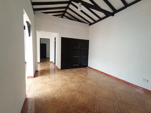 Arriendo Casa Comercial En Laureles