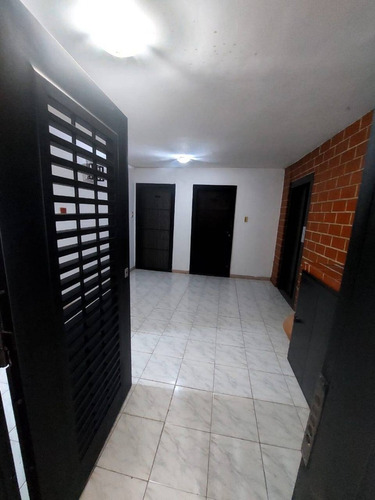 Imagen 12 de 12 de Oportunidad Amplio Apartamento 85mts2 Piso Bajo 14152 Andres Peña