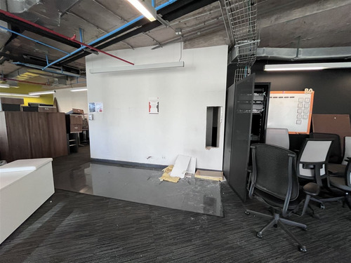 Oficina En Arriendo En Las Condes Metro Escuela Militar