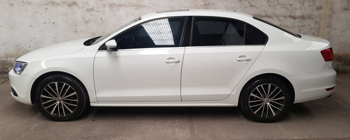 Volkswagen Vento 2.5 Luxury 170cv 2014