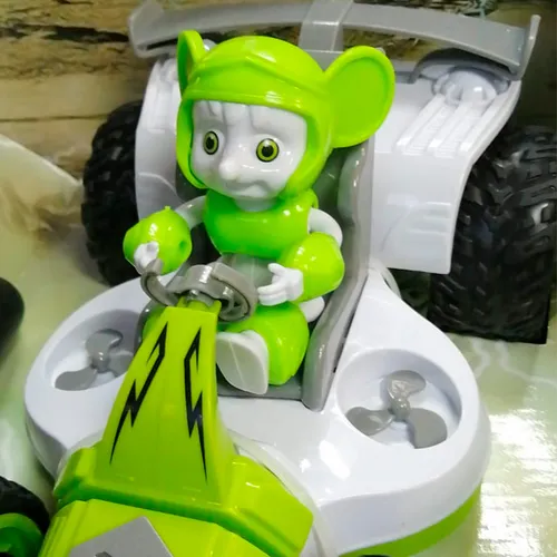 Auto A Control Remoto Flaunt Stunt Go Kart A Batería Color Verde Lima