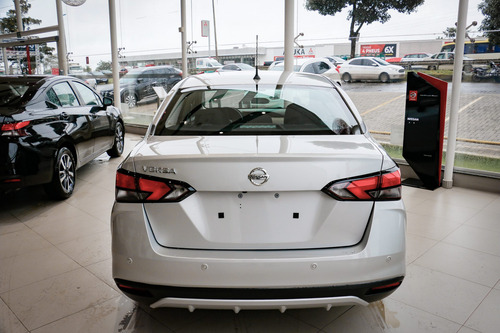 Imagem 5 de 11 de Nissan Versa Advance 1.6 (flex) (aut)