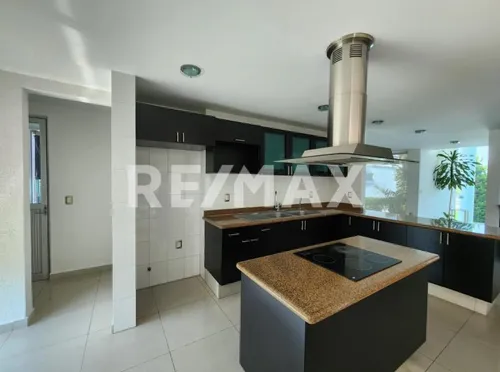 Casa En Venta En Morelos, Fraccionamiento Lomas De Cocoyoc