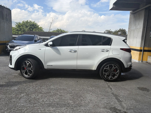 Kia Sportage 2.0L Gt Line 4X4 At