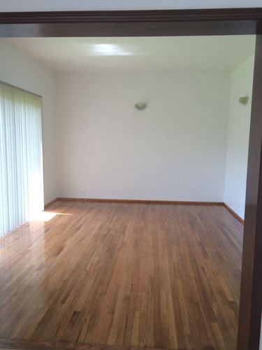 Imagen 17 de 19 de Oportunidad Unica !!!casa Con Jardines , Llena De Luz, Baja