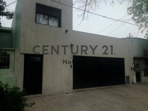 Venta. Casa En El Casco De La Plata.